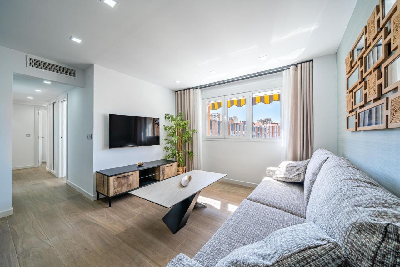 Sunset Malaga - Luxurious & Parking Apartment Luaran gambar