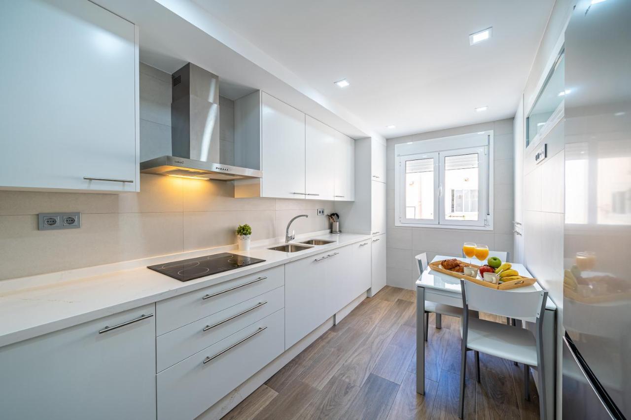 Sunset Malaga - Luxurious & Parking Apartment Luaran gambar