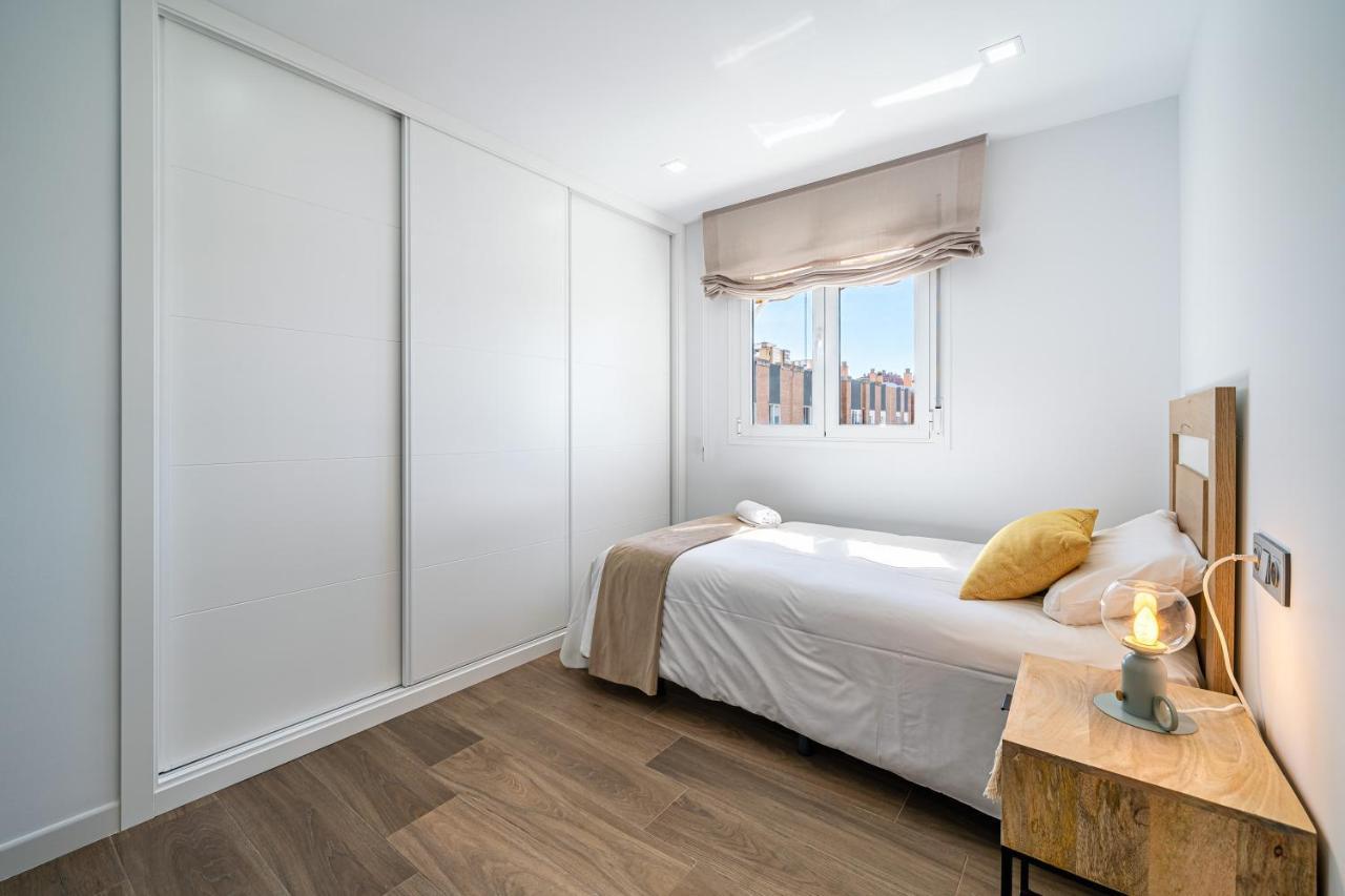 Sunset Malaga - Luxurious & Parking Apartment Luaran gambar